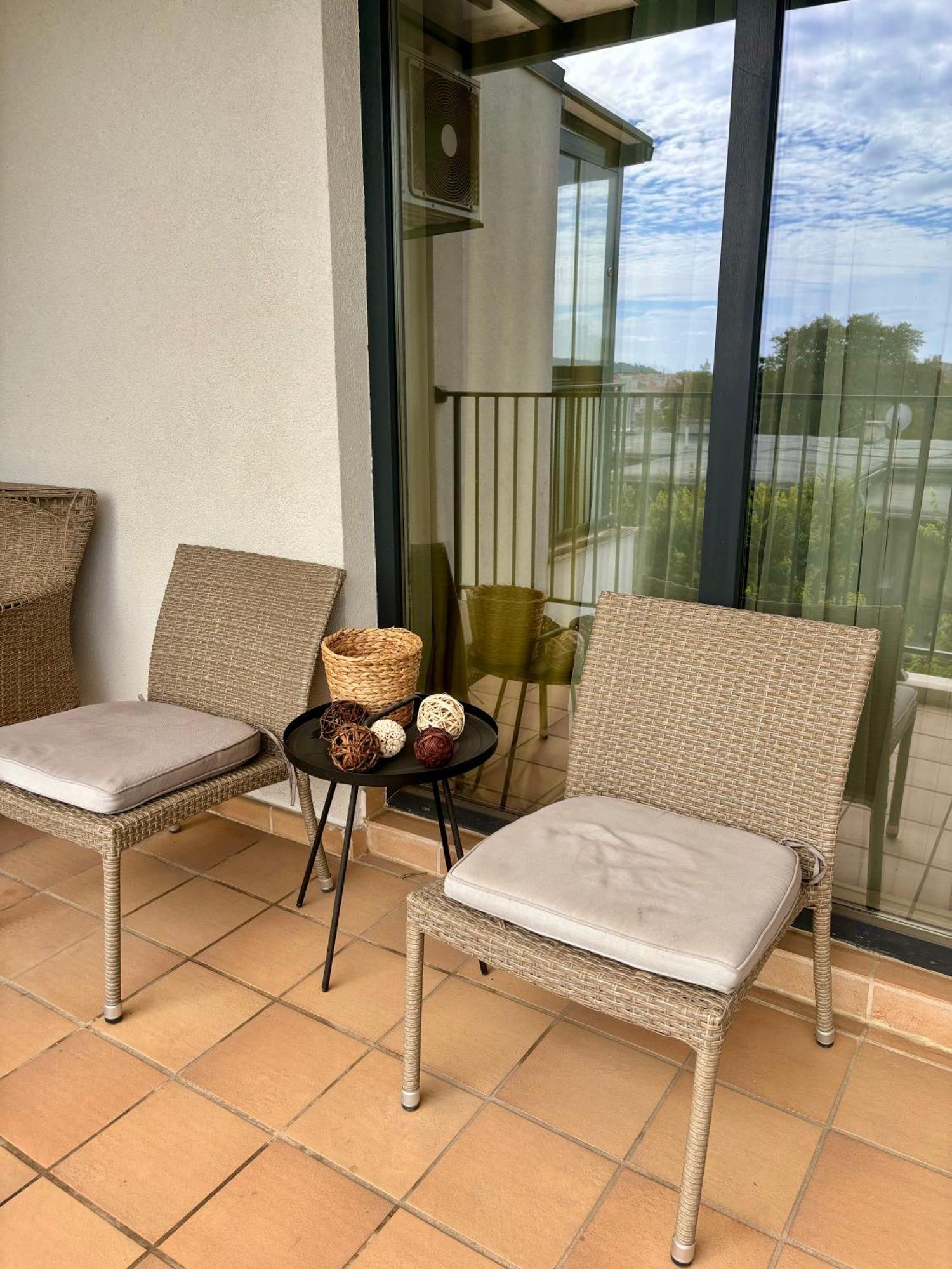 Apartamento Downтown - Free Parking Varna Exterior foto
